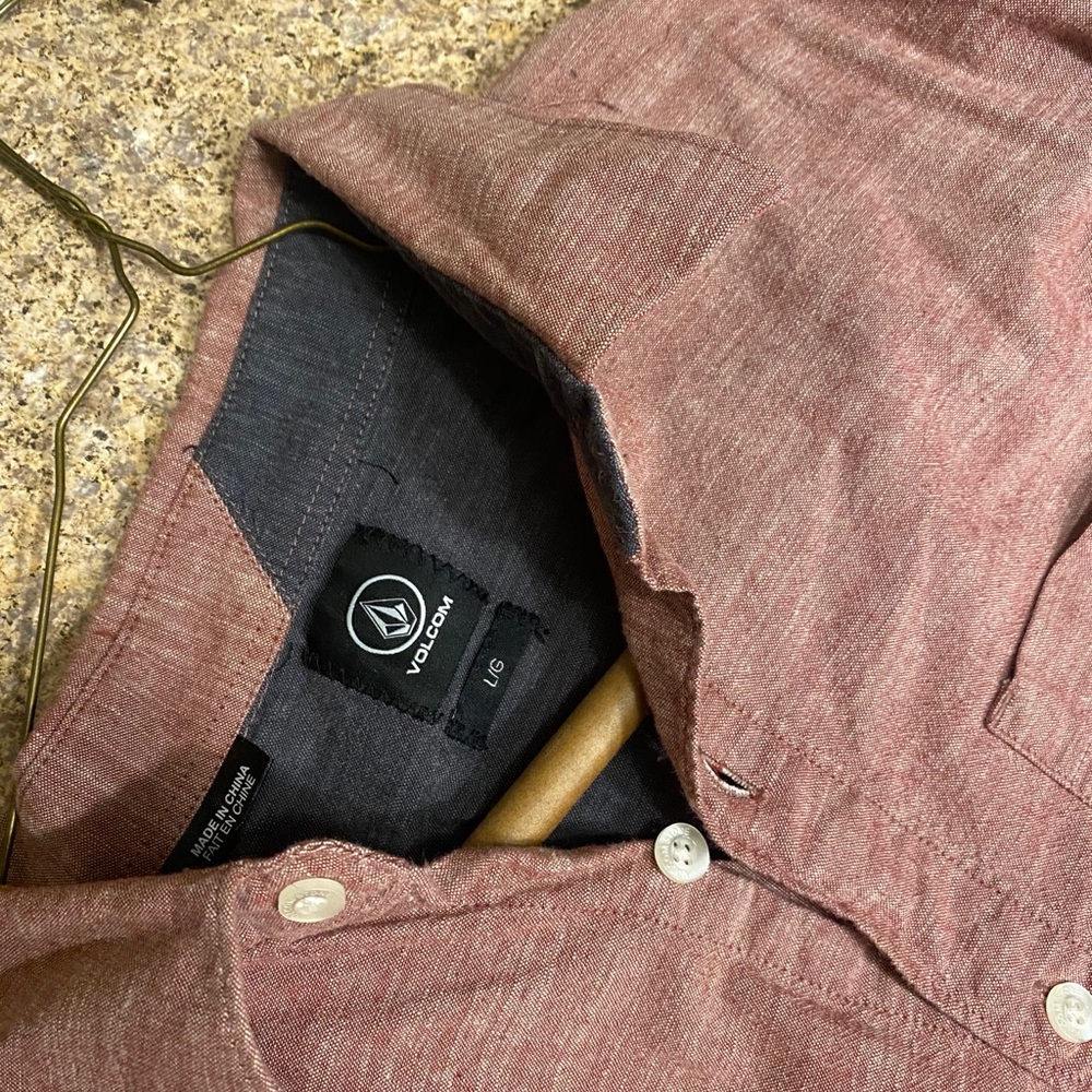 Volcom Shirt - Picture 2 of 2